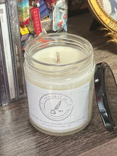 Load image into Gallery viewer, love bomb candle – 9oz