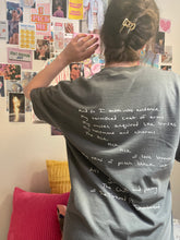 Load image into Gallery viewer, the chairman – unisex comfort colors tee