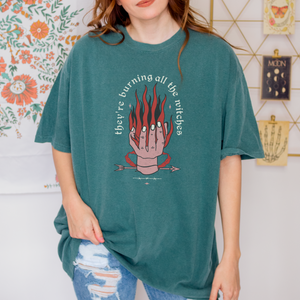 burning the witches – unisex comfort colors tee