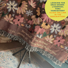 Load image into Gallery viewer, custom surprise song flowers woven blanket (Glendale - Edinburgh)
