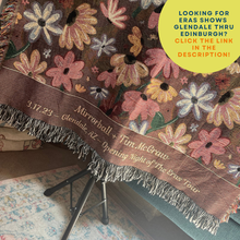 Load image into Gallery viewer, custom surprise song flowers woven blanket (Liverpool - Vancouver)
