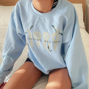 seagull sweatshirt  – unisex gildan crewneck